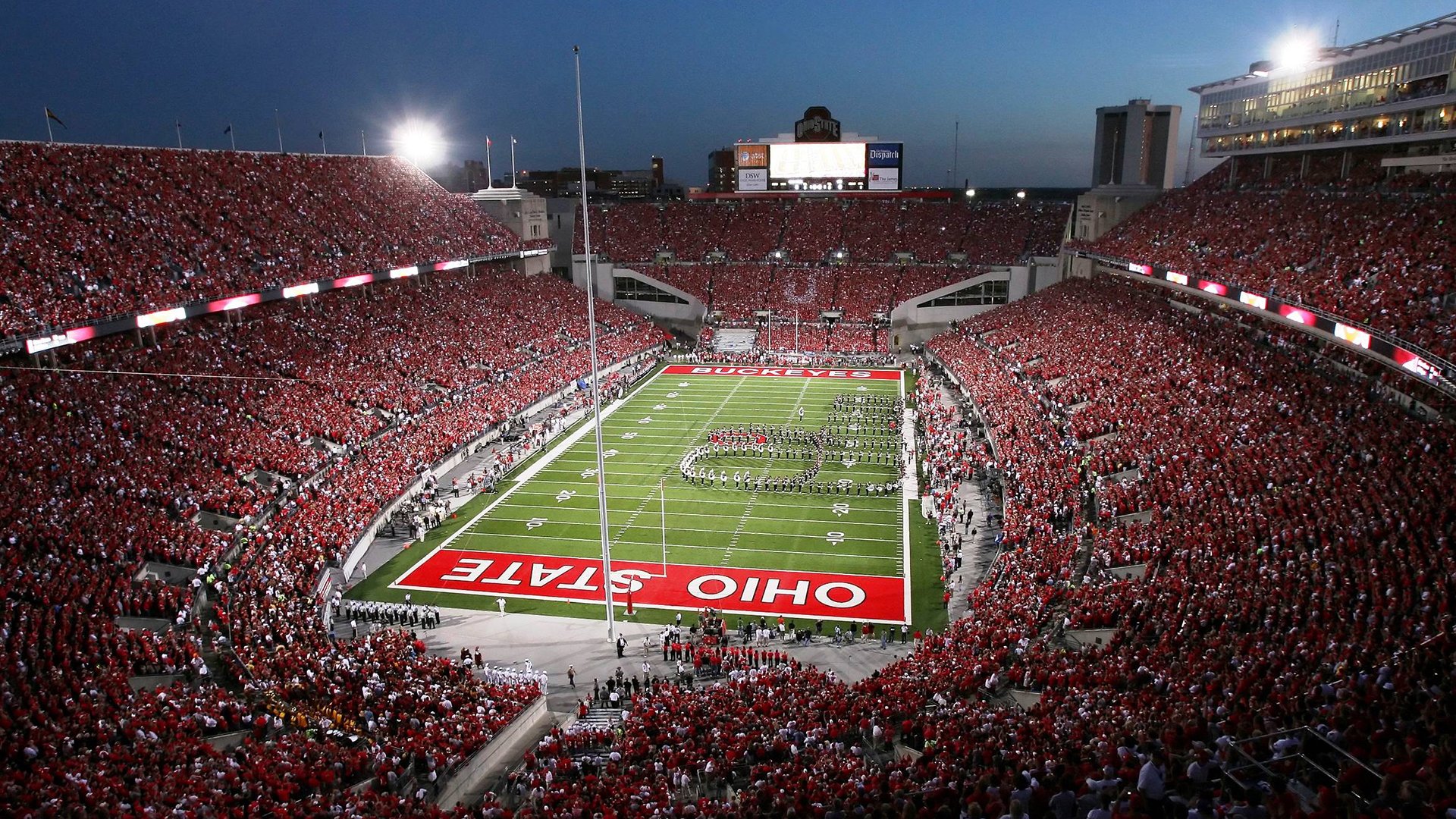 《2025英雄联盟季中赛，传奇再次上演》，2050年英雄联盟总决赛